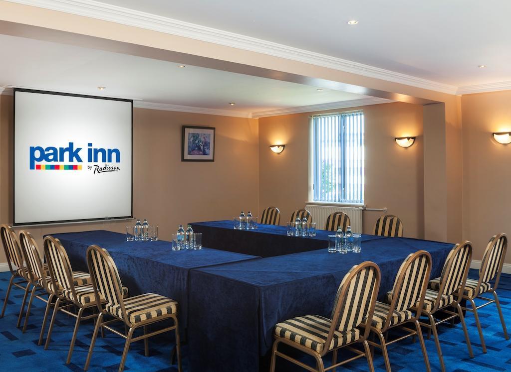 Park Inn By Radisson Shannon Airport Eksteriør billede