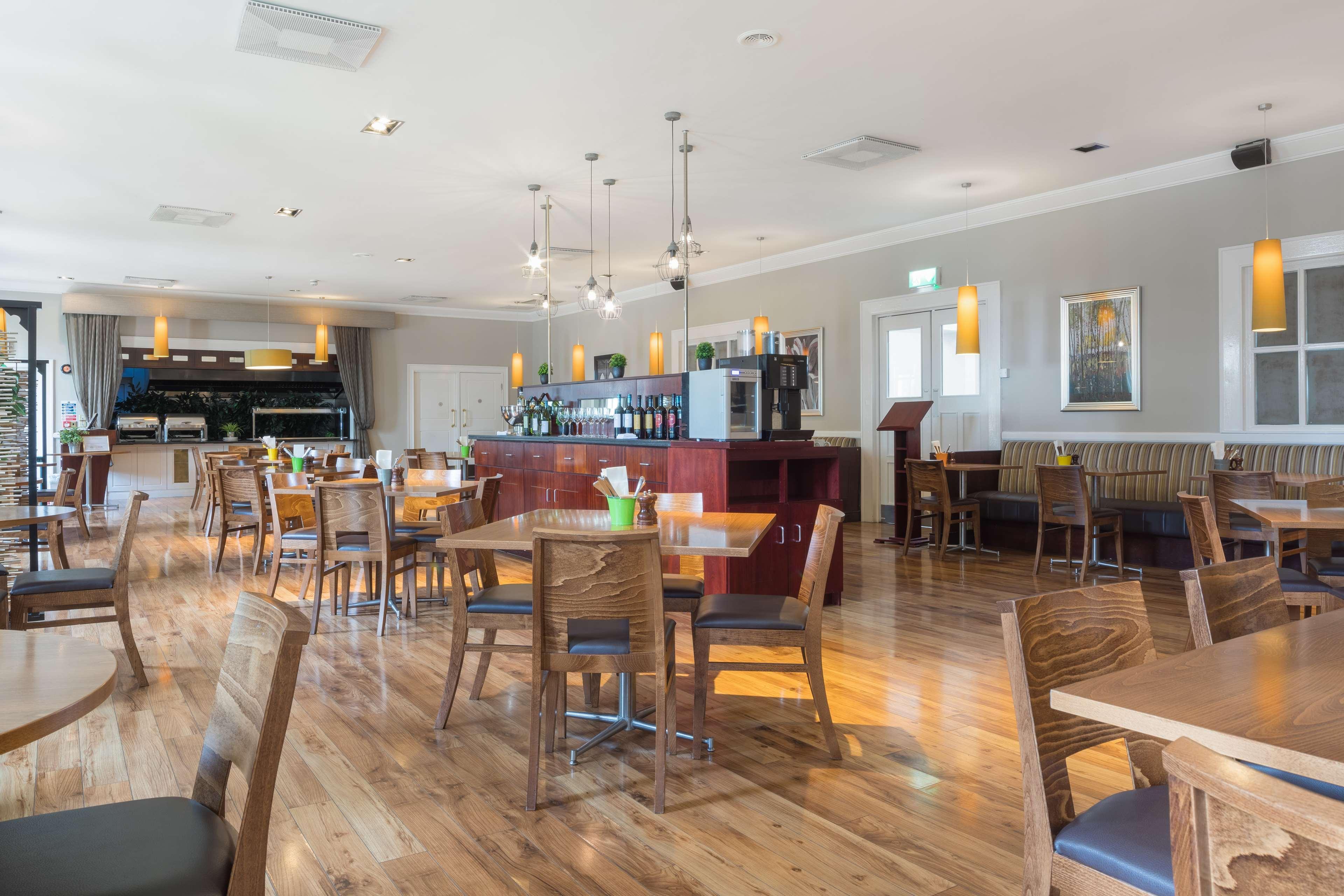 Park Inn By Radisson Shannon Airport Eksteriør billede