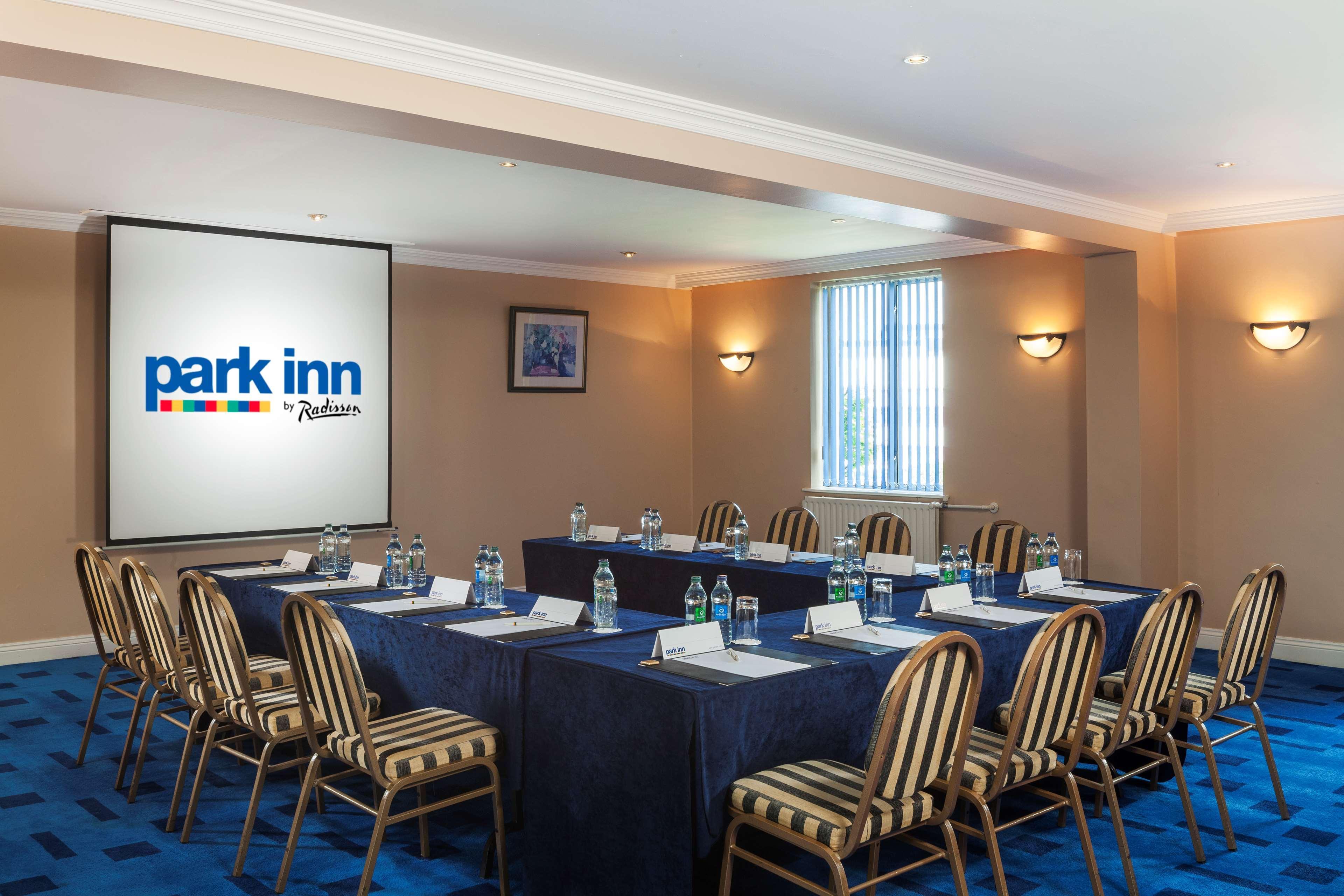 Park Inn By Radisson Shannon Airport Eksteriør billede