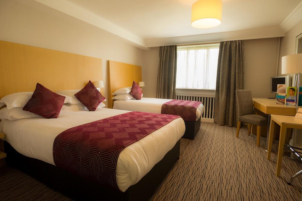 Park Inn By Radisson Shannon Airport Eksteriør billede