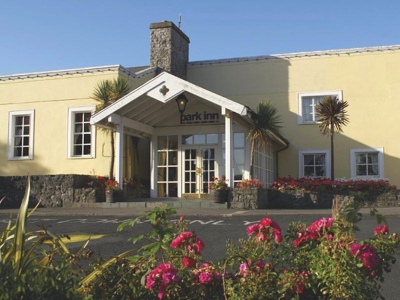 Park Inn By Radisson Shannon Airport Eksteriør billede