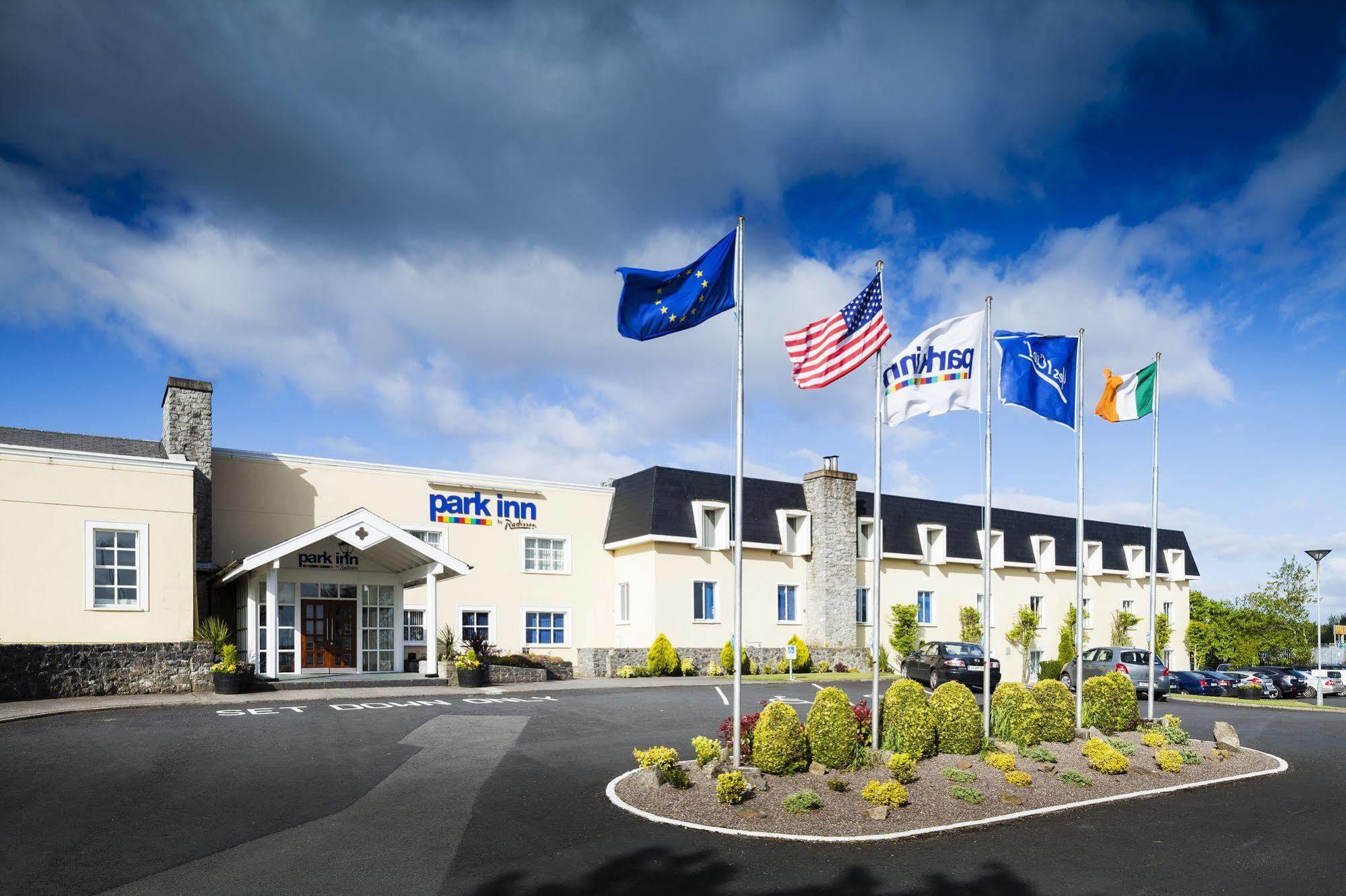 Park Inn By Radisson Shannon Airport Eksteriør billede