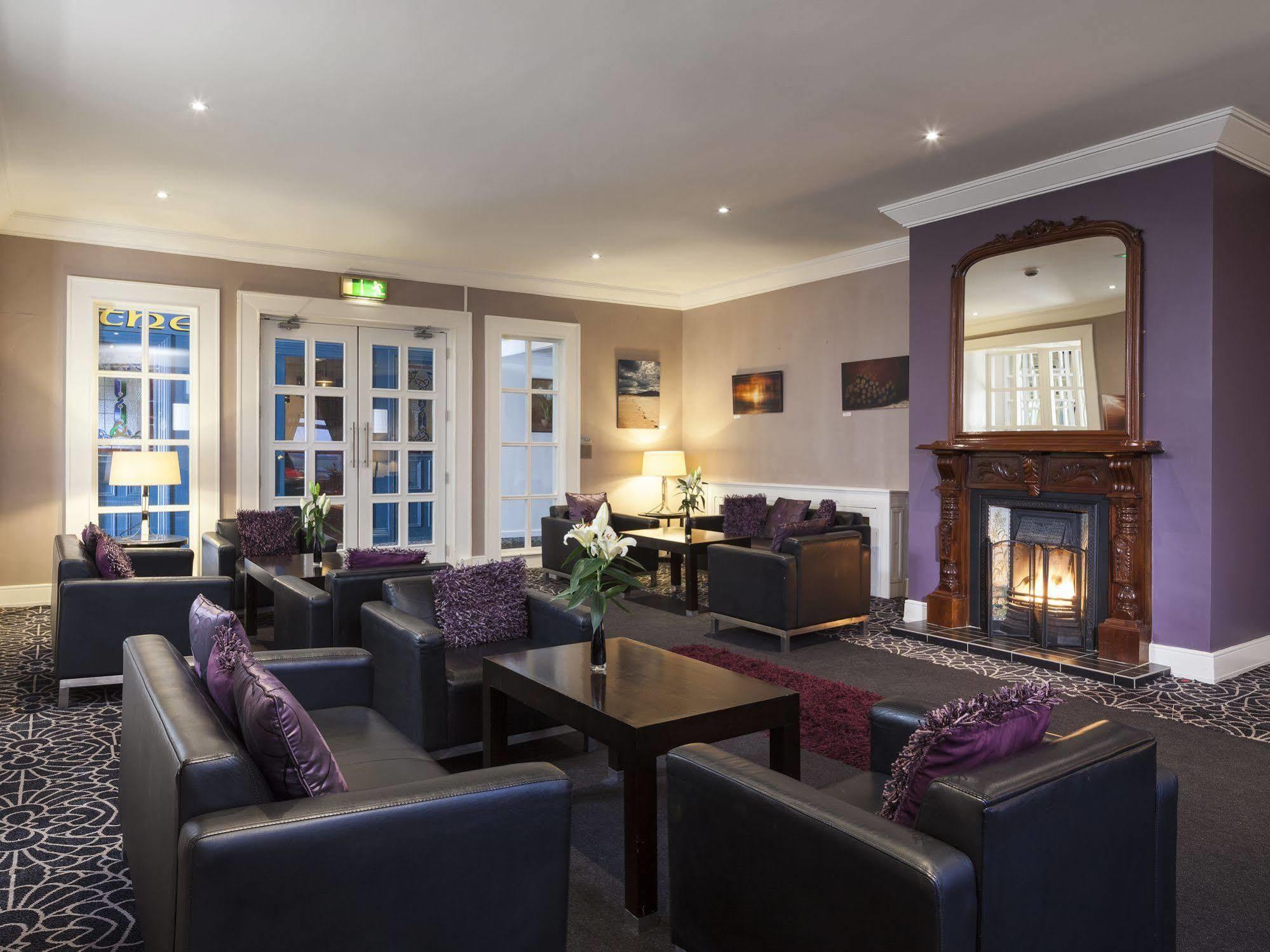 Park Inn By Radisson Shannon Airport Eksteriør billede